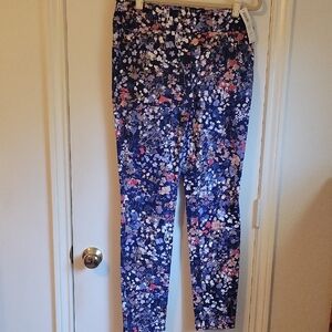 Chicos Denim Tossed Petals pull on jeggings, size 0.5R